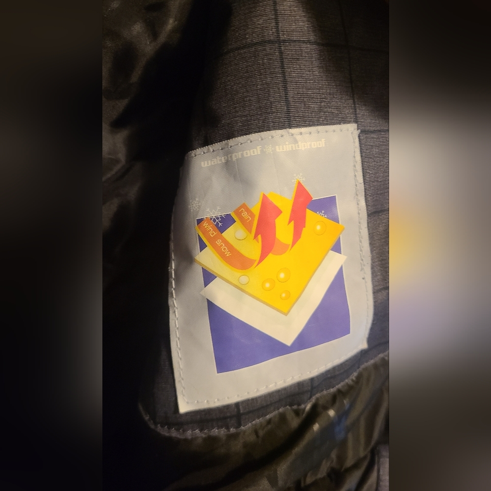 Ski Jacket/Snowboard Jacket - Picture 11 of 12